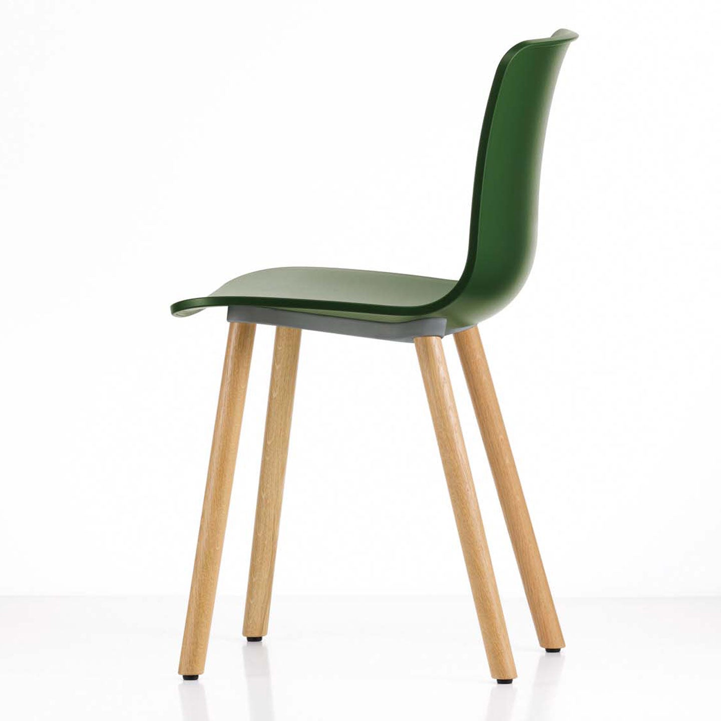HAL RE Wood Chair | Ivy RE Plastic Shell