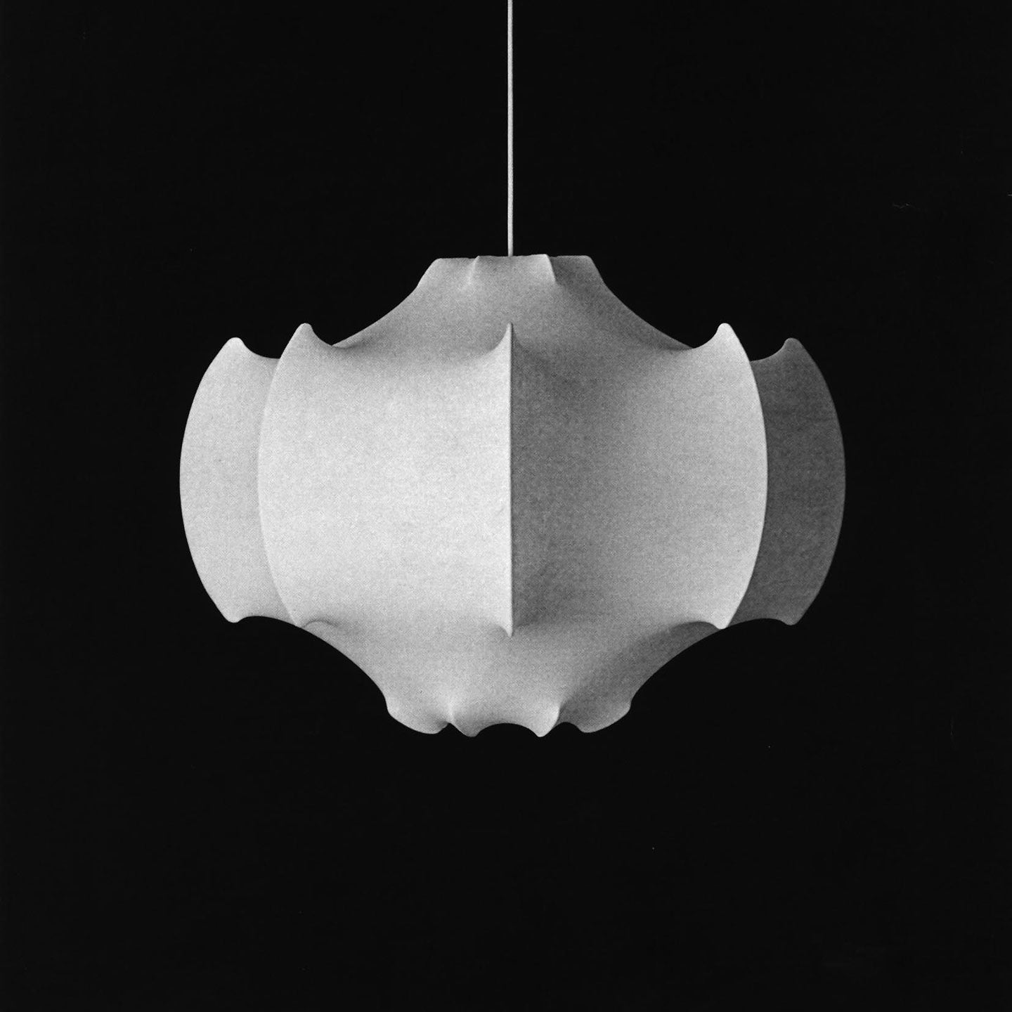 Viscontea Pendant Lamp | Cocoon Resin Shade
