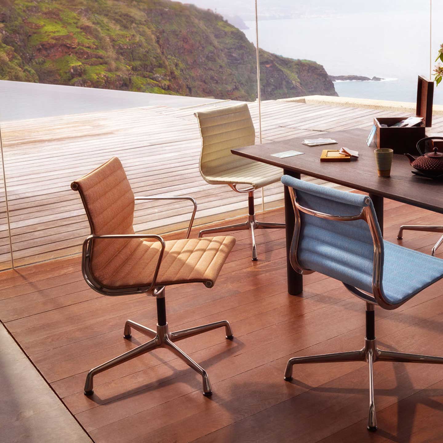 Aluminium Group EA 103 Chair | Blue/Ivory 83 Hopsak Upholstery