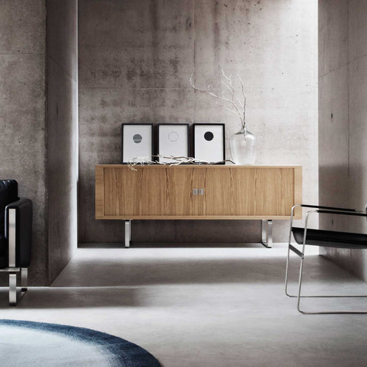 CH825 Credenza | Oiled Oak Carcass