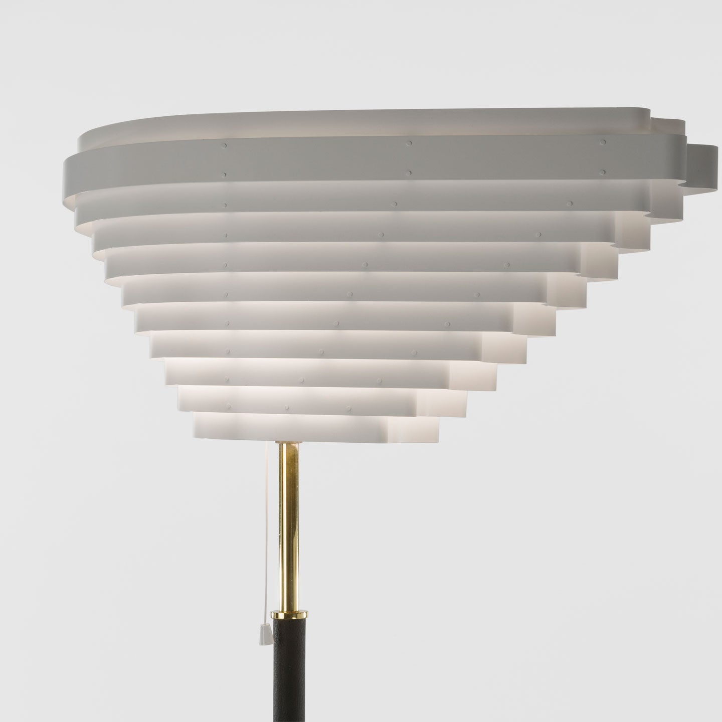 A805 Floor Lamp | White Lacquered Shade