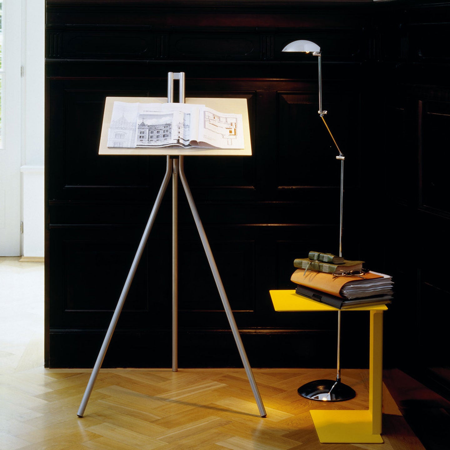 Notos Lectern | Clear Lacquered Maple Veneer