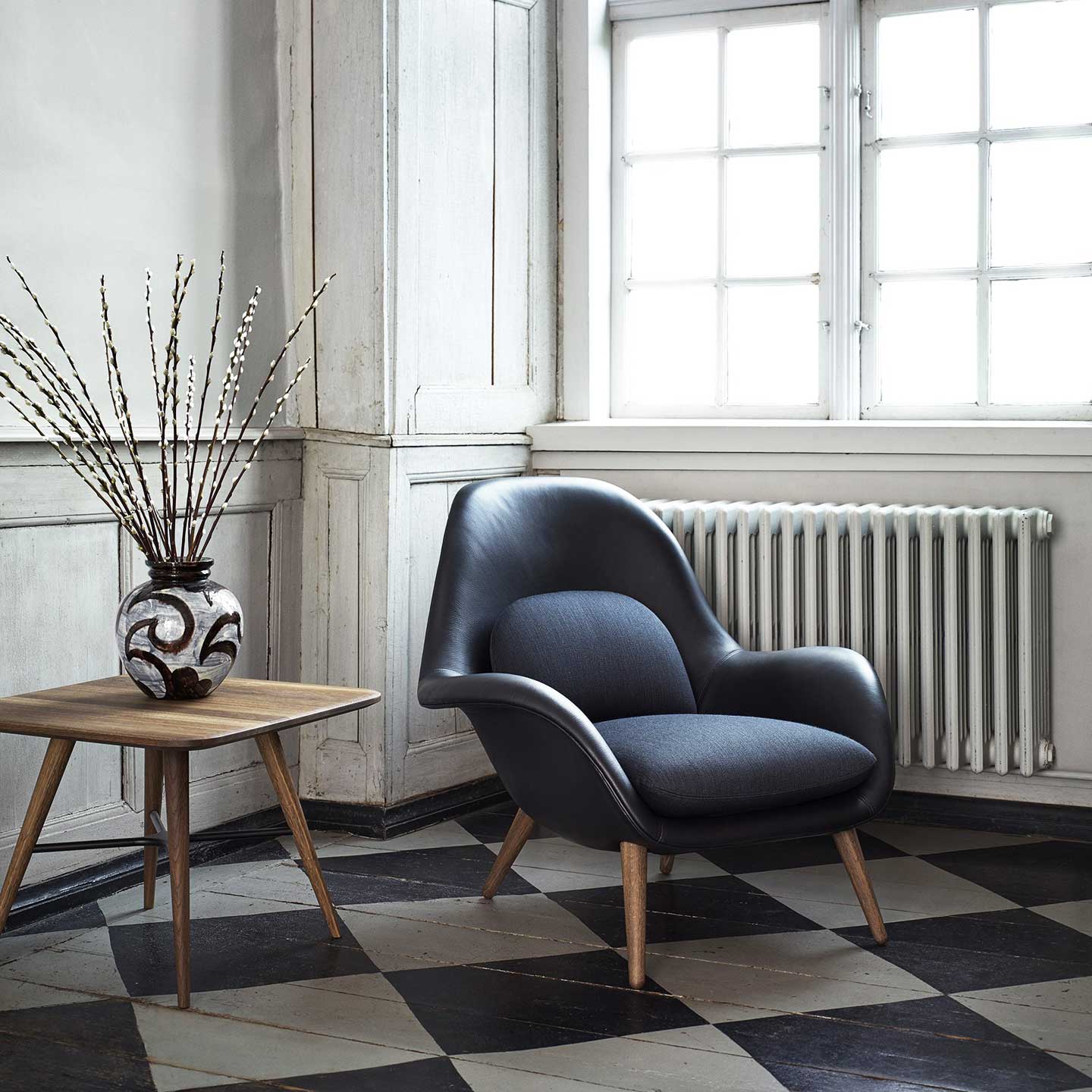 Swoon Chair | Linara 2494 30 Indigo Fabric
