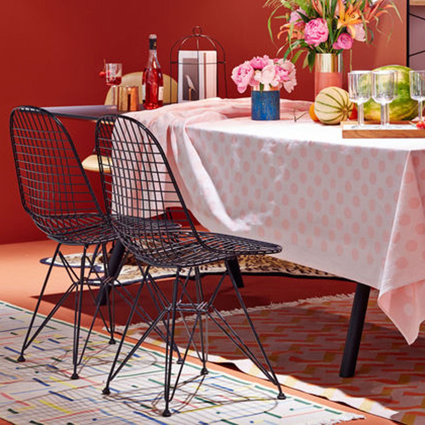 DKR Eames Wire Chair | Dark Powder Coat Frame with Felt Glides
