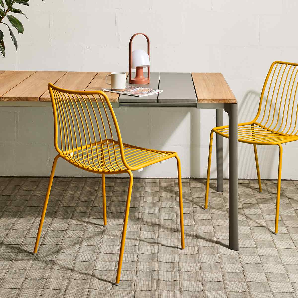 Maki Outdoor Extending Table | Natural Teak Top