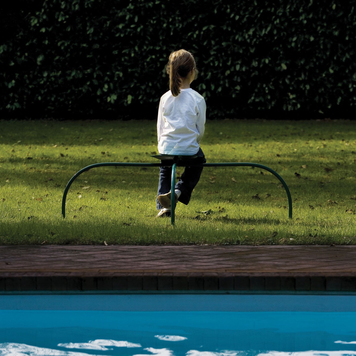 Allunaggio Stool | Green Enamelled Steel