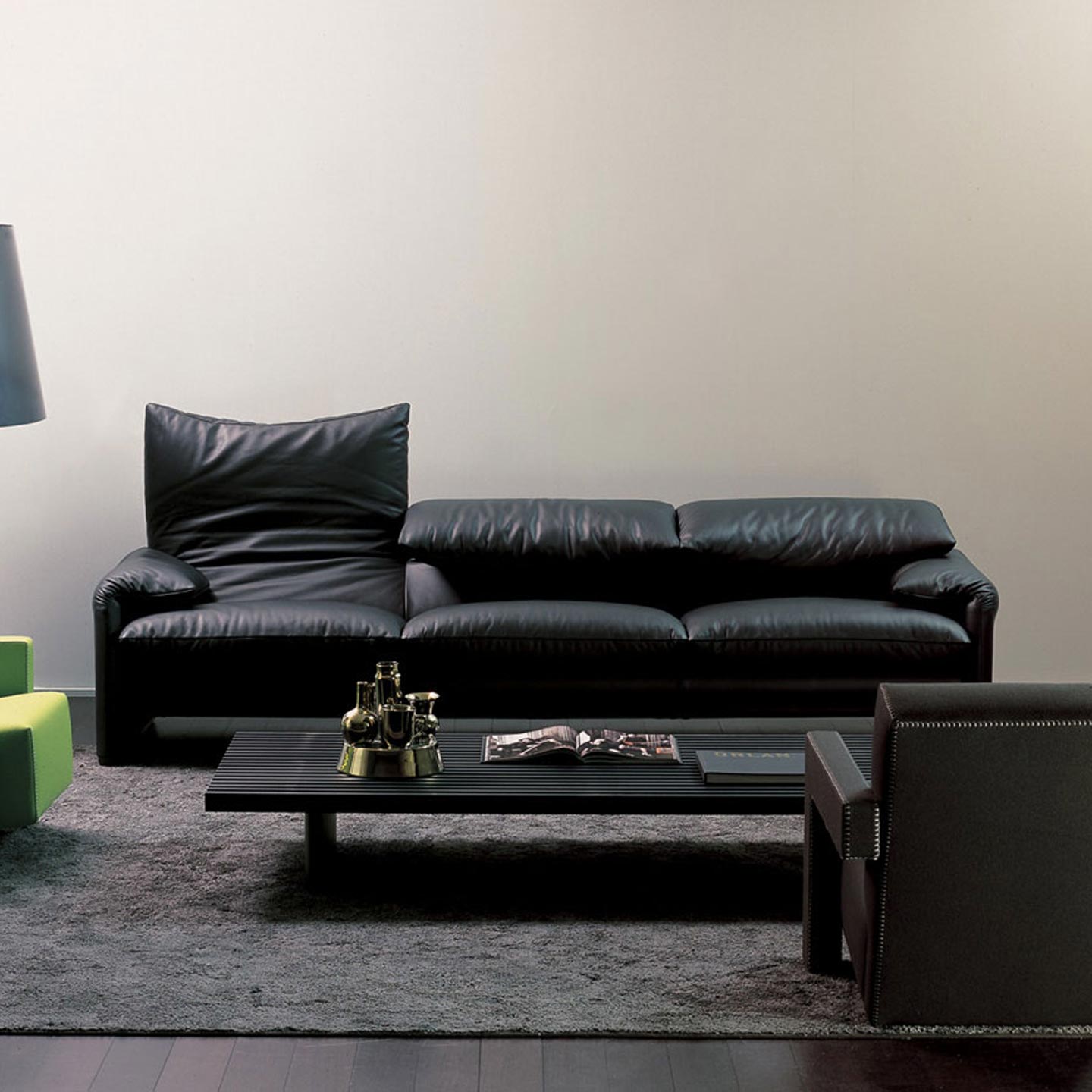 Maralunga Sofa (2380mm) | Pelle Scozia 13X606 Black Leather
