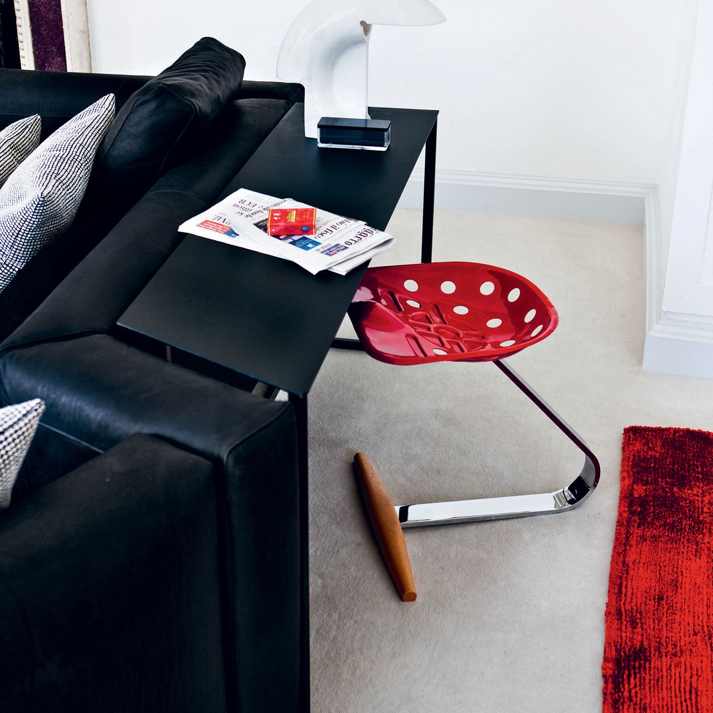 Mezzadro Stool | Red Enamelled Seat