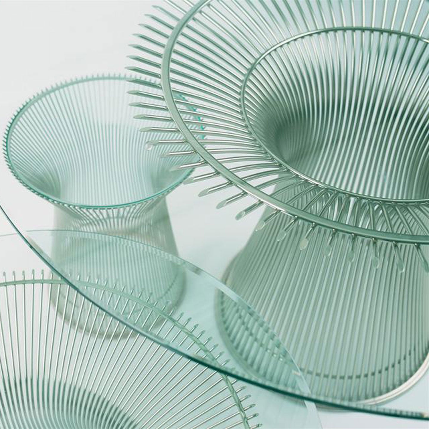 Platner Dining Table | Clear Glass Top