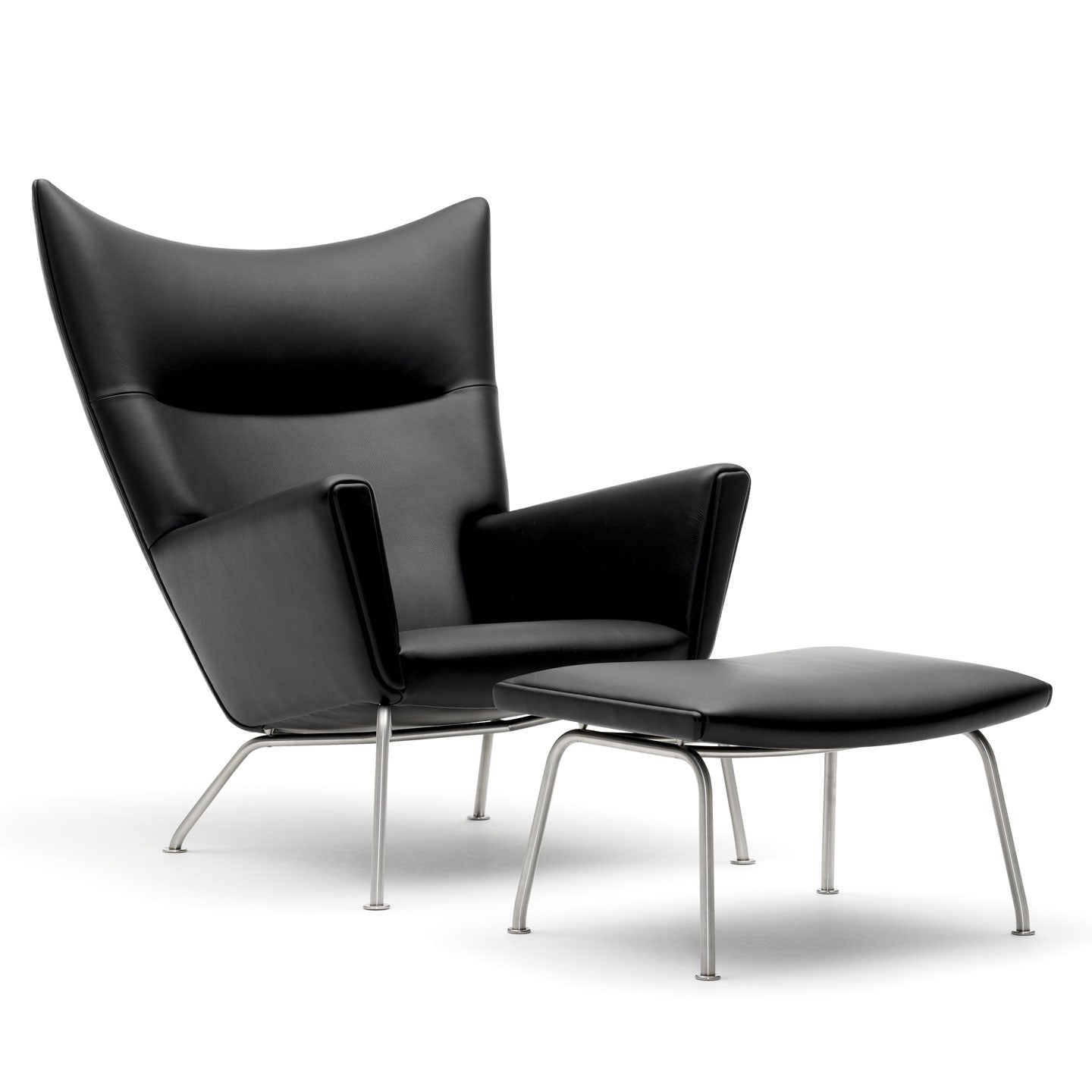 CH445 Wing Chair | Leather Thor 301 Black