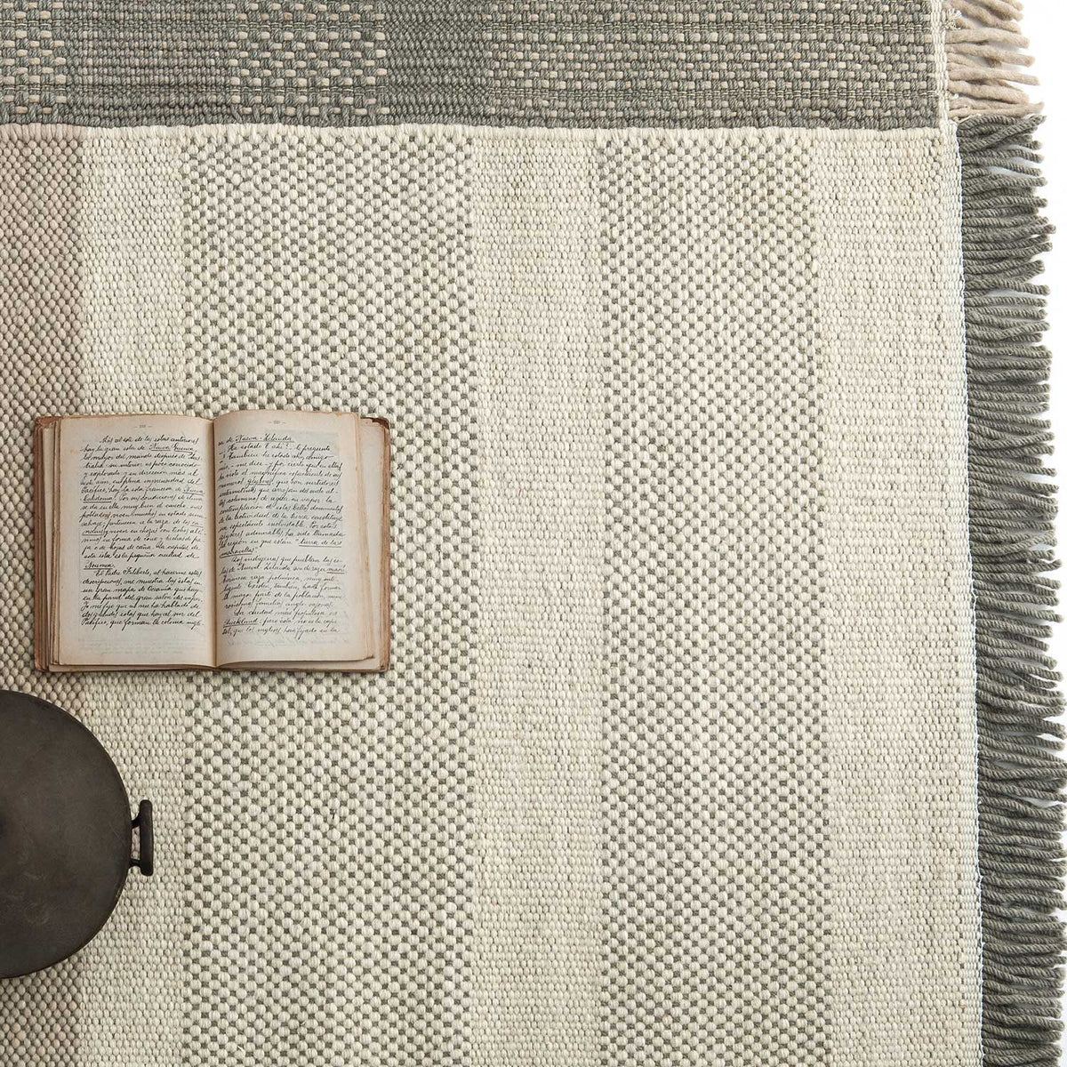 Tres Rug | Pearl