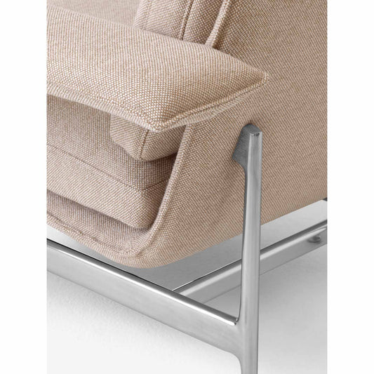 Meantime AV29 Lounge Chair | Ivory Beige 220 Hallingdal Fabric Upholstery