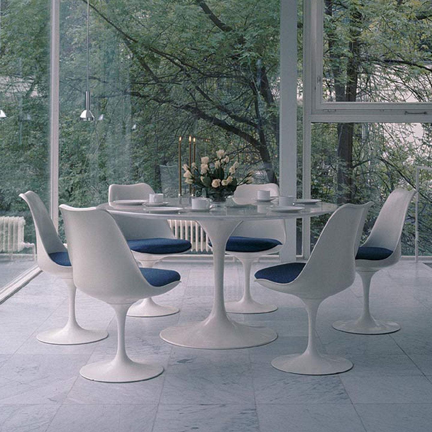 Tulip Chair with Seat Pad | White Fibreglass Shell
