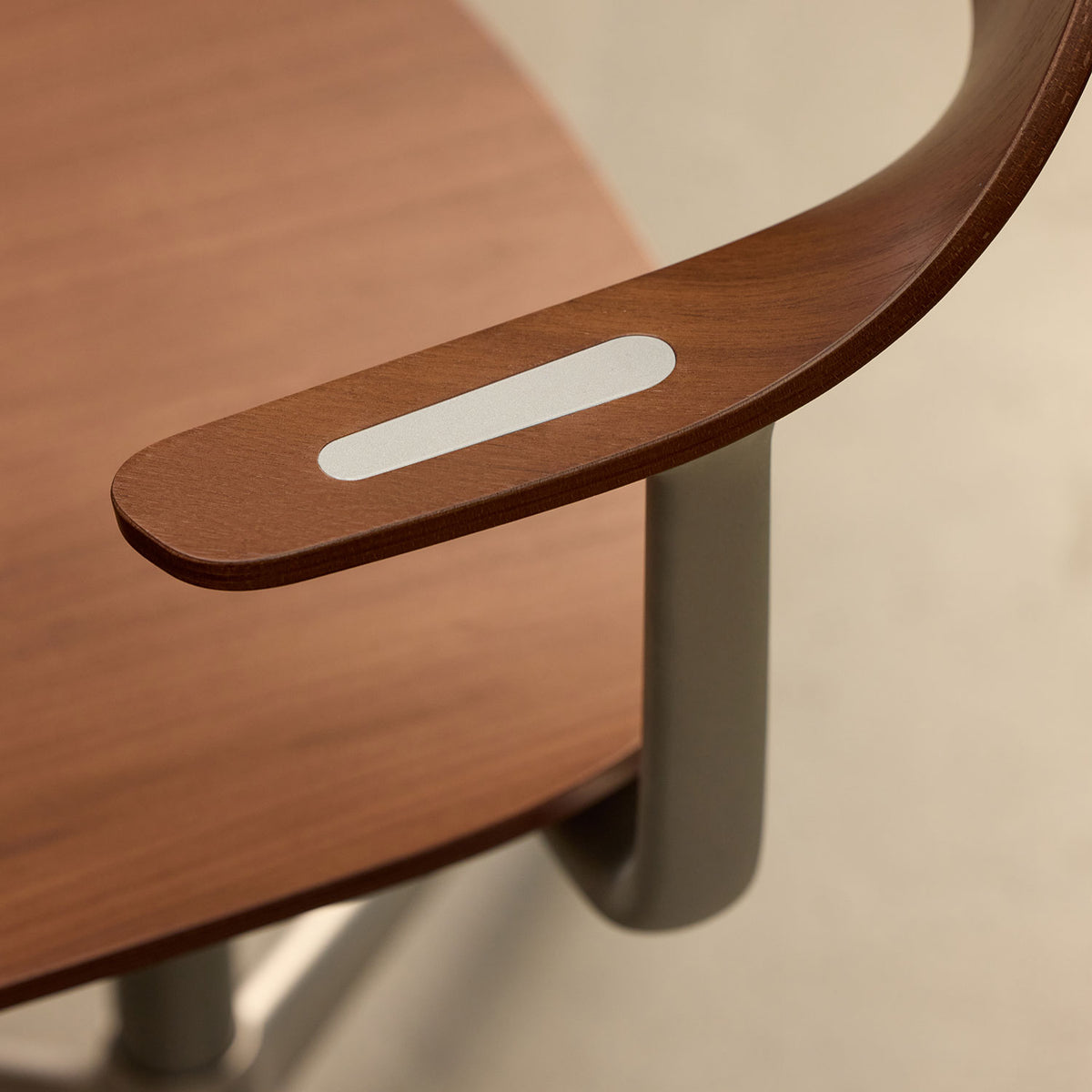 Mynt Chair Plywood | Dark Walnut Shell Soft Light Frame