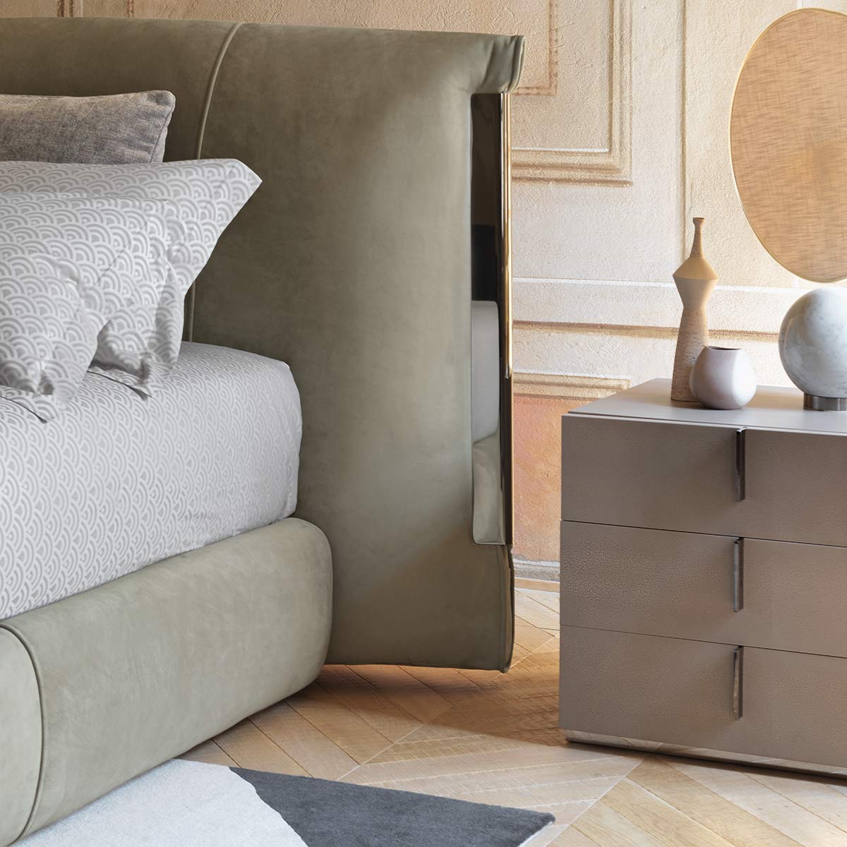 Amal Bed 180cm | Pale Gold Seattle 559 Fabric