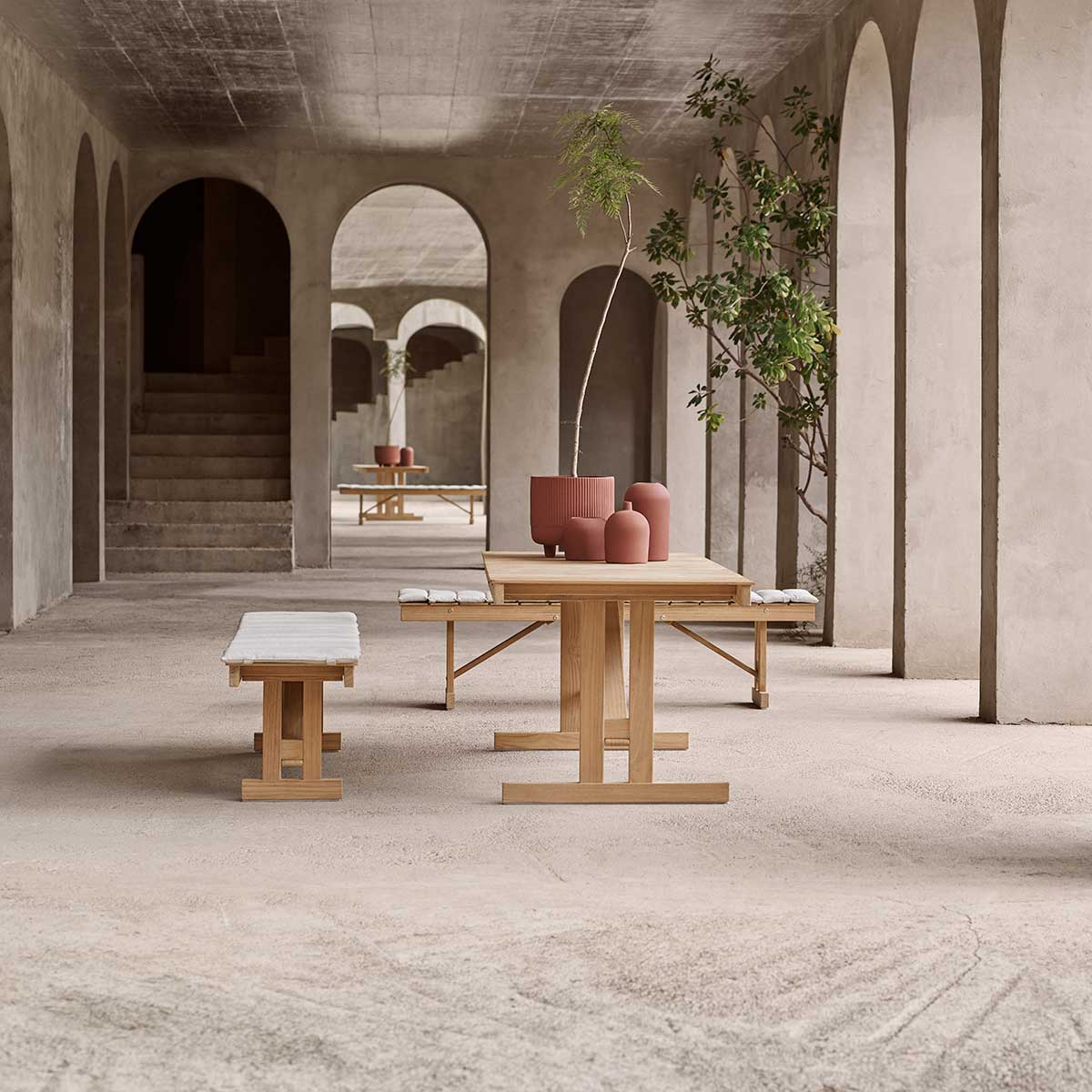 BM1771 Outdoor Dining Table | Untreated Solid Teak