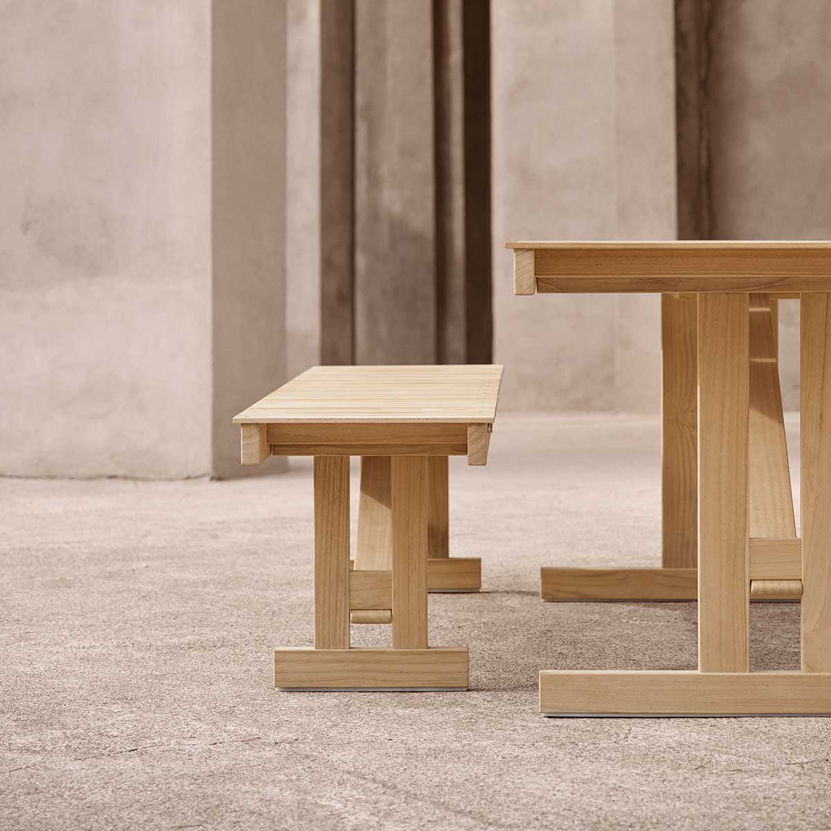 BM1871 Outdoor Bench | Teak Frame