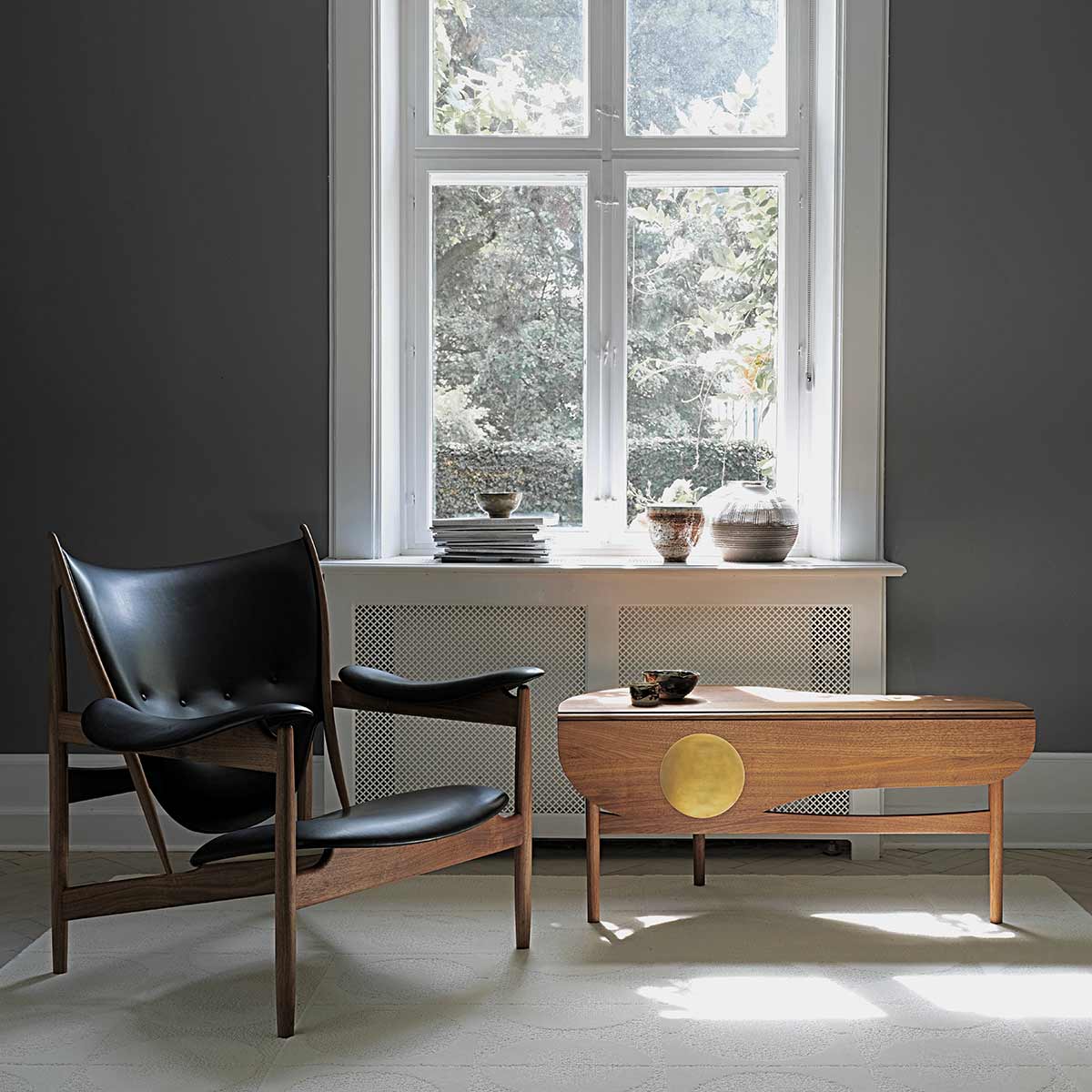 Chieftain Lounge Chair | Black Elegance Leather Upholstery