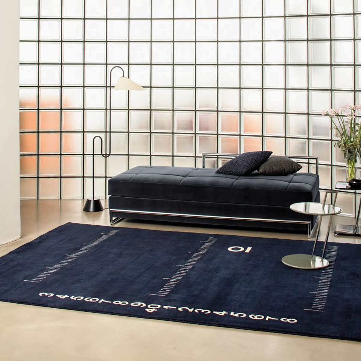 Eileen Gray Day Bed | Black Leather