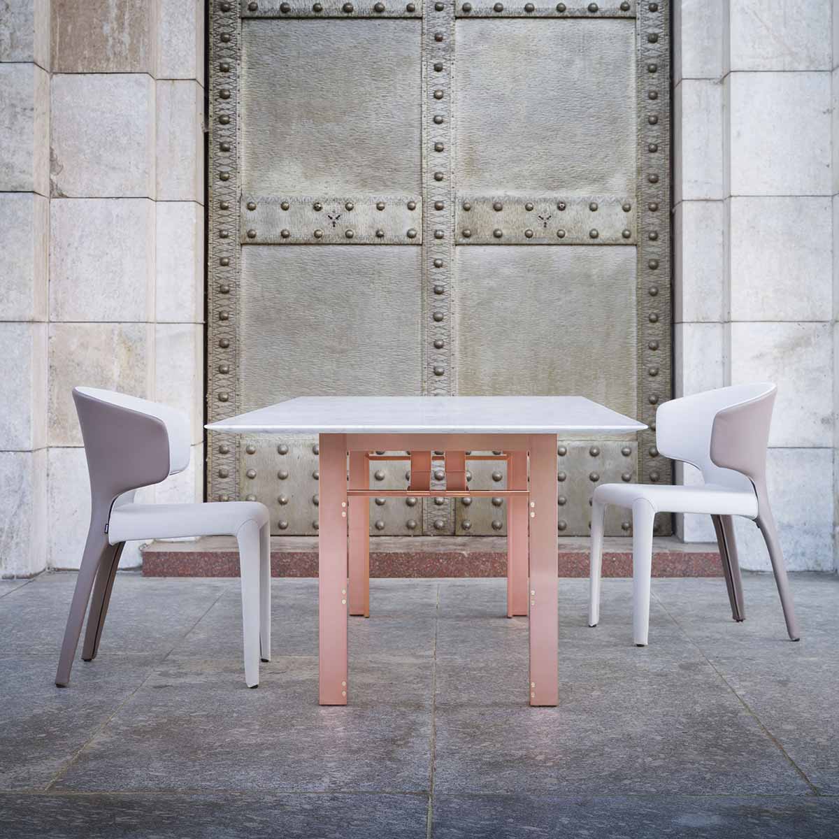 Doge Dining Table | Carrara Marble Top
