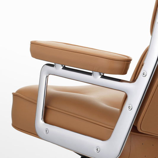 Lobby Chair ES 104 | Premium Leather Cognac 97