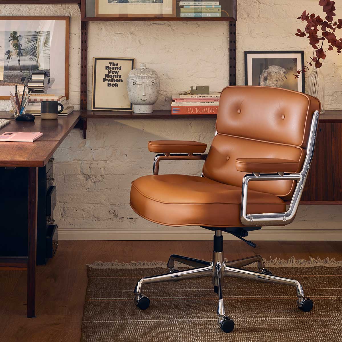 Lobby Chair ES 104 | Premium Leather Cognac 97