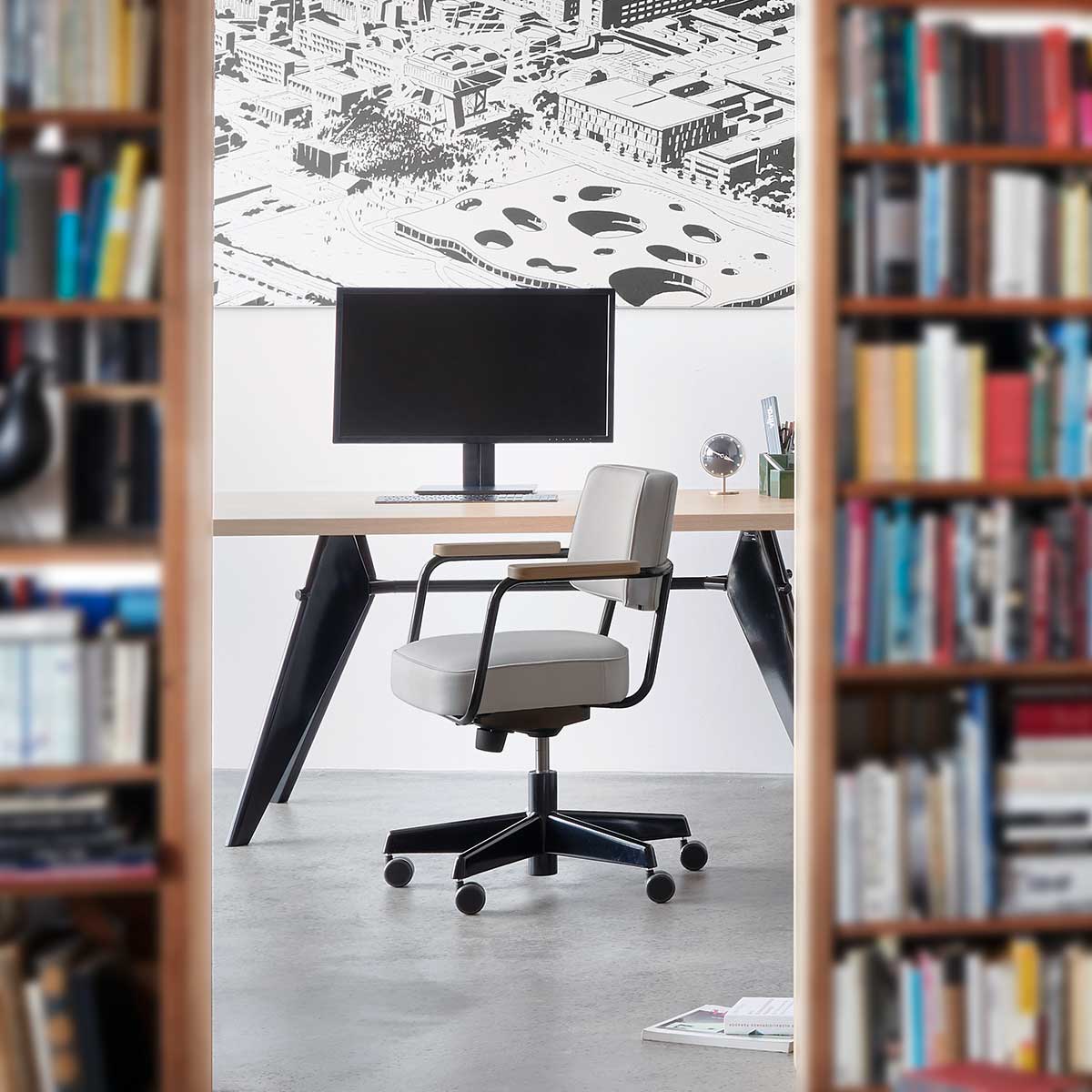 Fauteuil Direction Pivotant | Premium Leather Sand 71 with Deep Black Frame