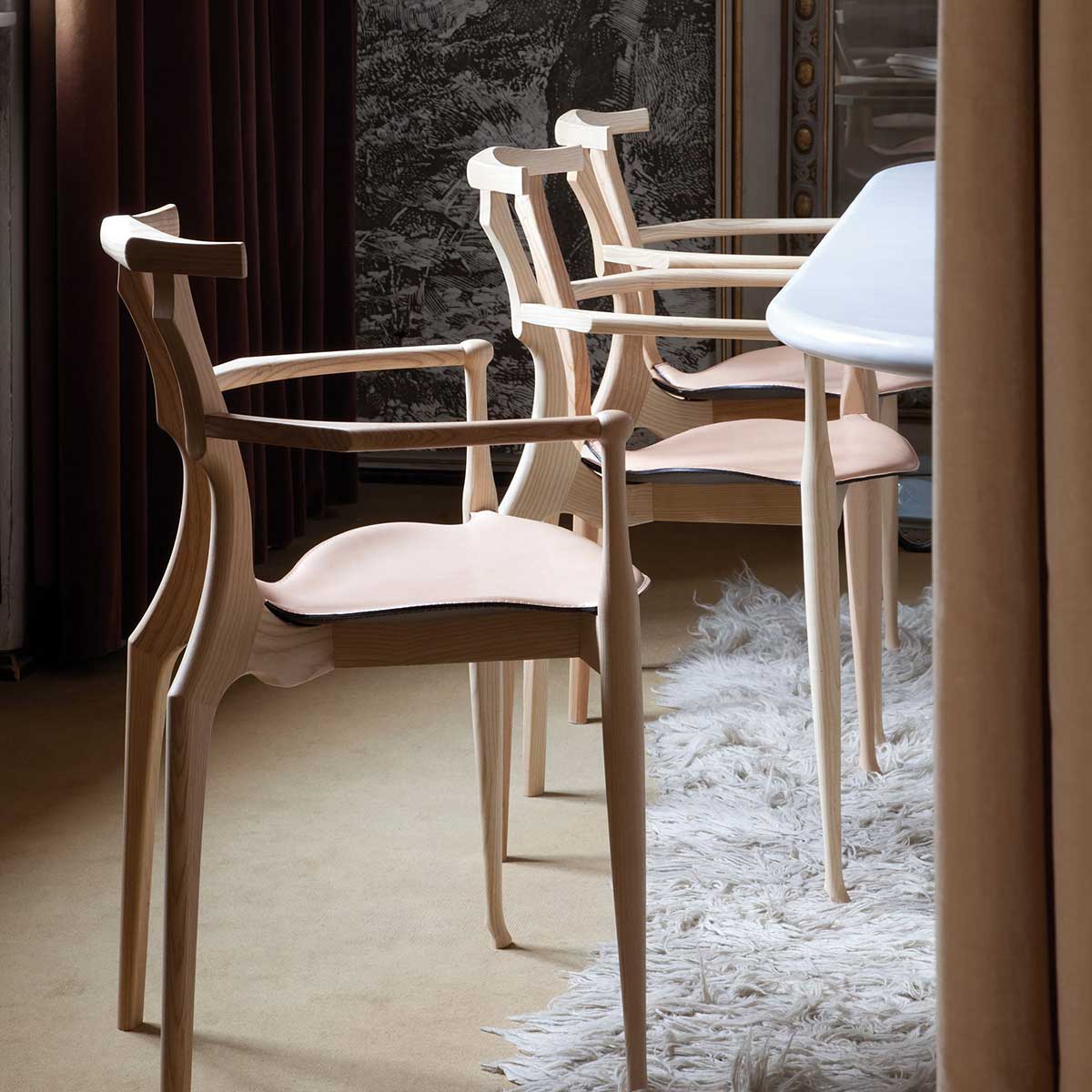 Gaulino Chair | Natural Hide Seat