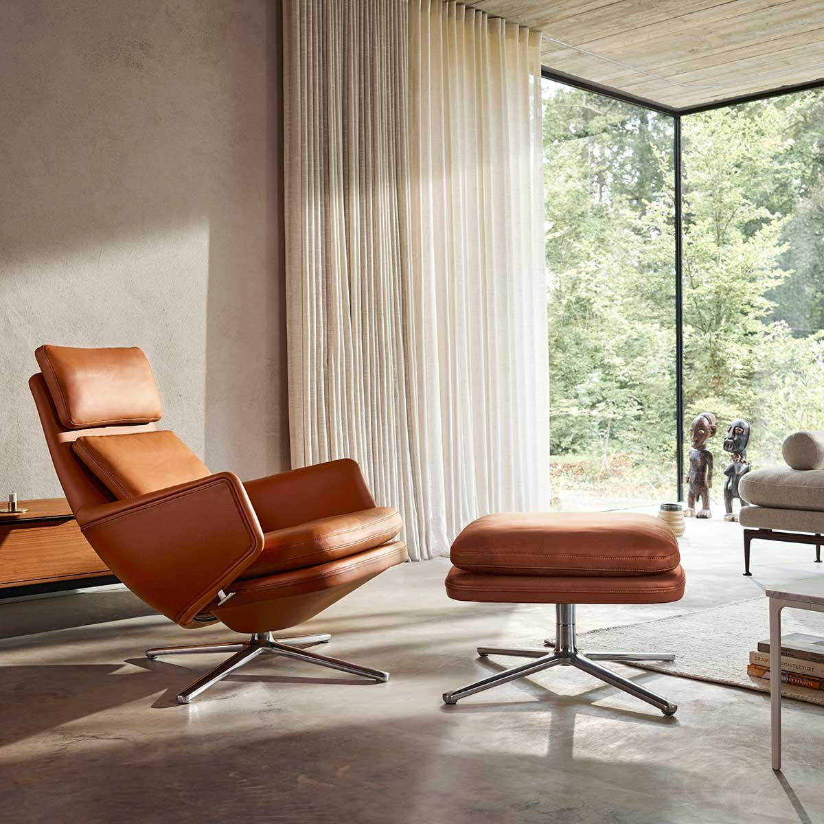 Grand Relax Lounge Chair & Ottoman | Dark Cognac Forte and Cognac Premium Leathers