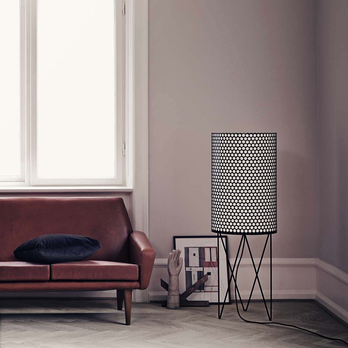PD2 Floor Light | Black