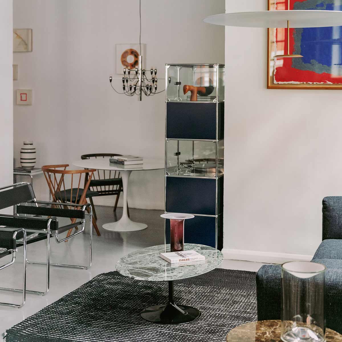 Saarinen Coffee Table 107cm | White Arabescato Marble Top