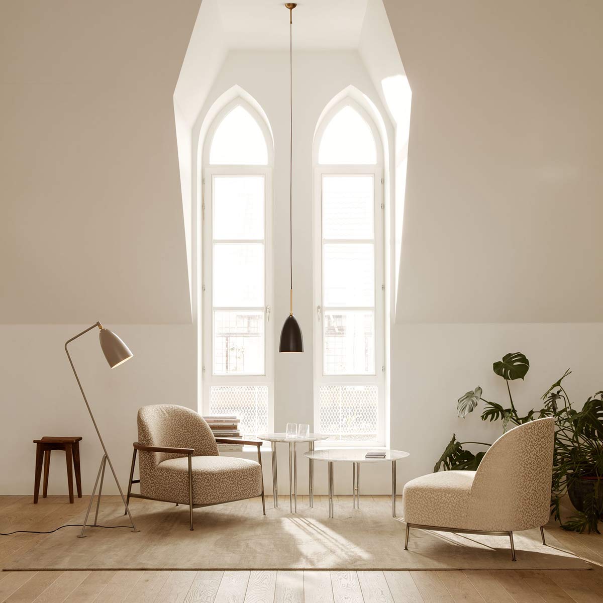 Sejour Lounge Chair with Arms | Lupo Special Diagonal Boucle 007