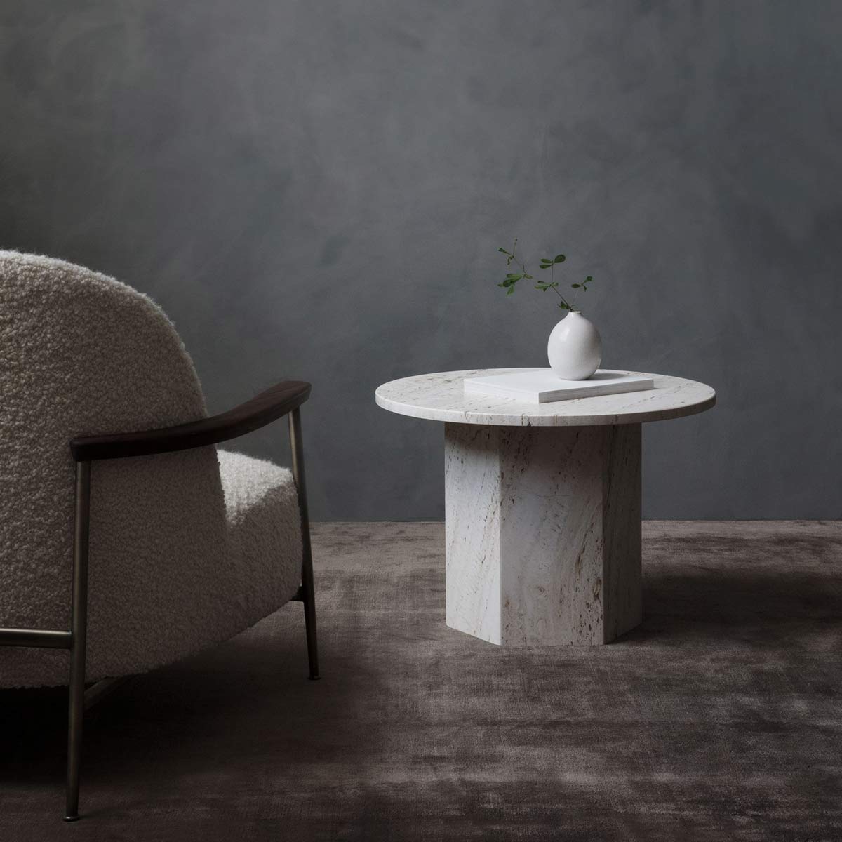 Sejour Lounge Chair with Arms | Ivory 001 Karakorum Fabric