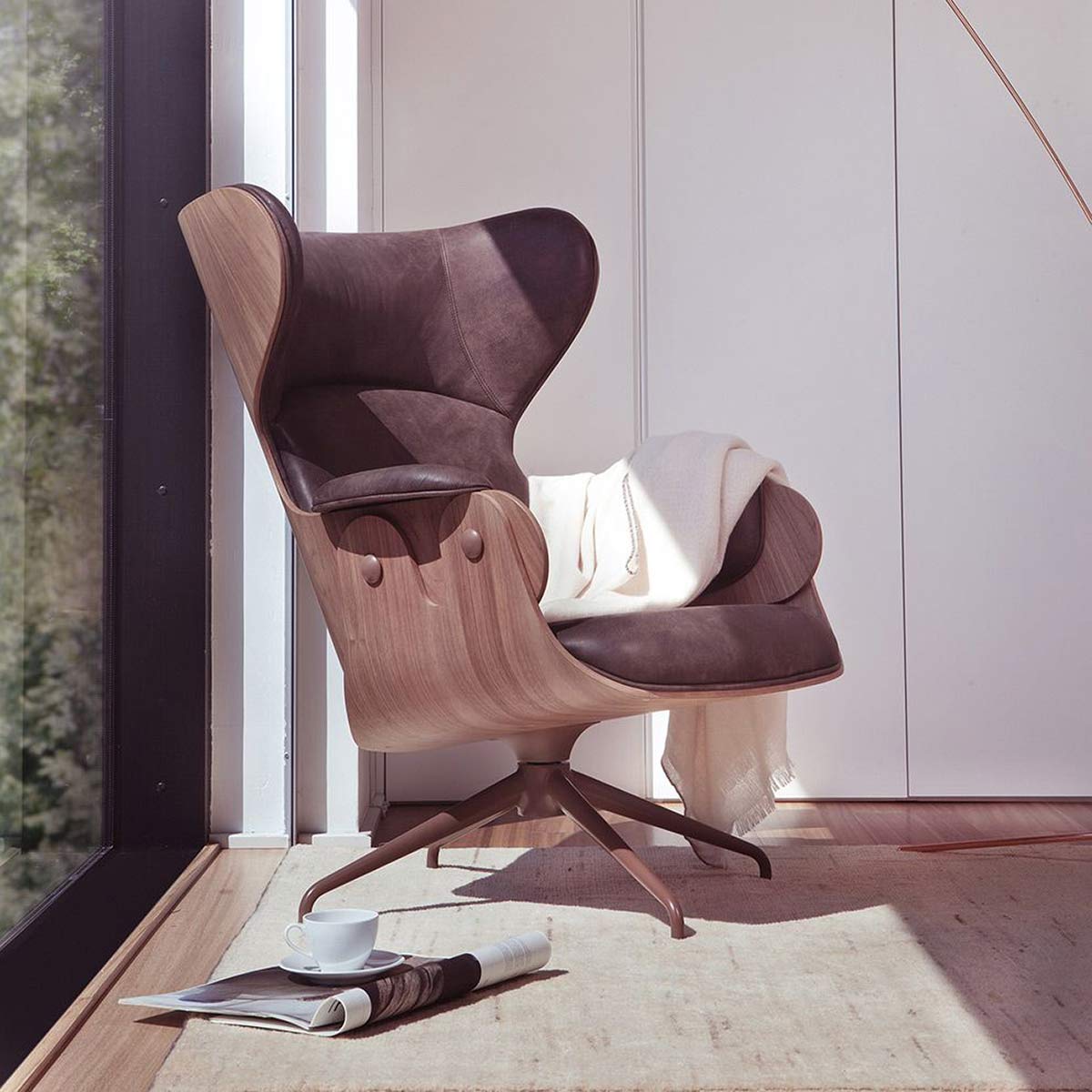 Showtime Lounger | Aged Camel V18 Vintage Leather