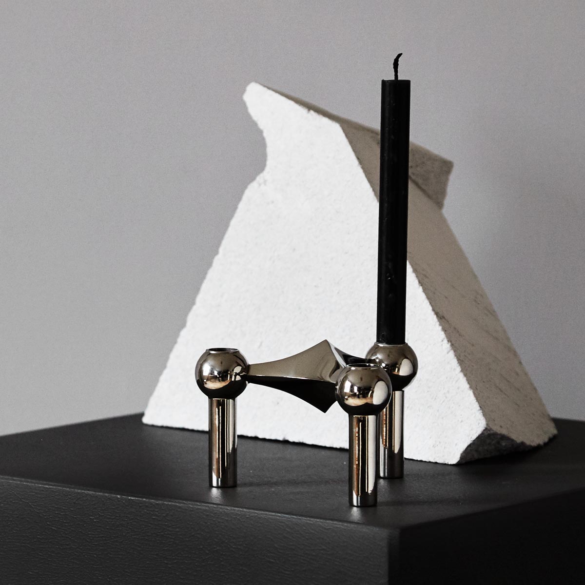 Stoff Nagel Candle Holder Single | Polished Chrome