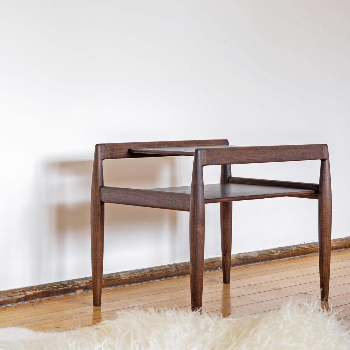 Uni Side Table | Ebony Walnut Frame