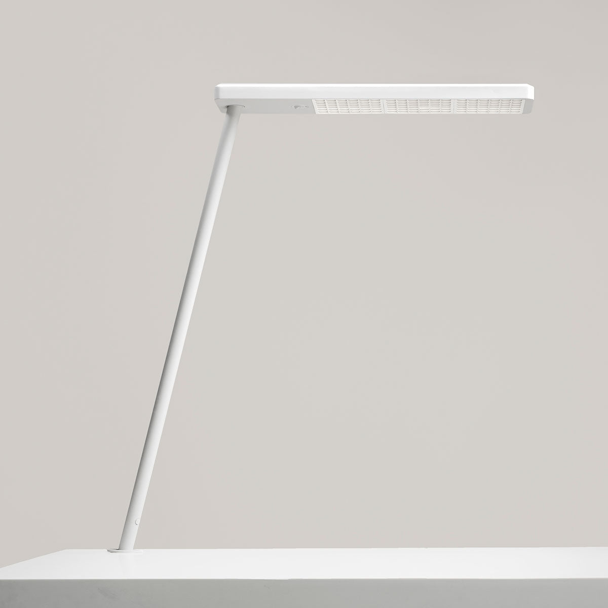XT-A Single Table Clamp Light | White
