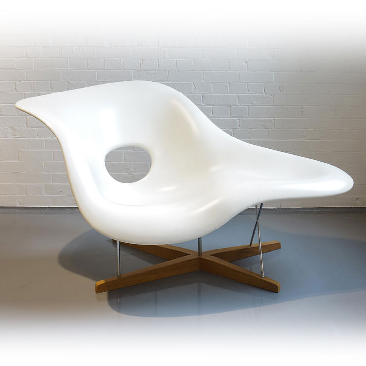 La Chaise - Charles & Ray Eames - Vitra - Aram Store