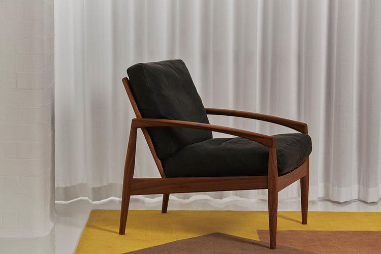 Contemporary Designer Lounge Chairs from Aram