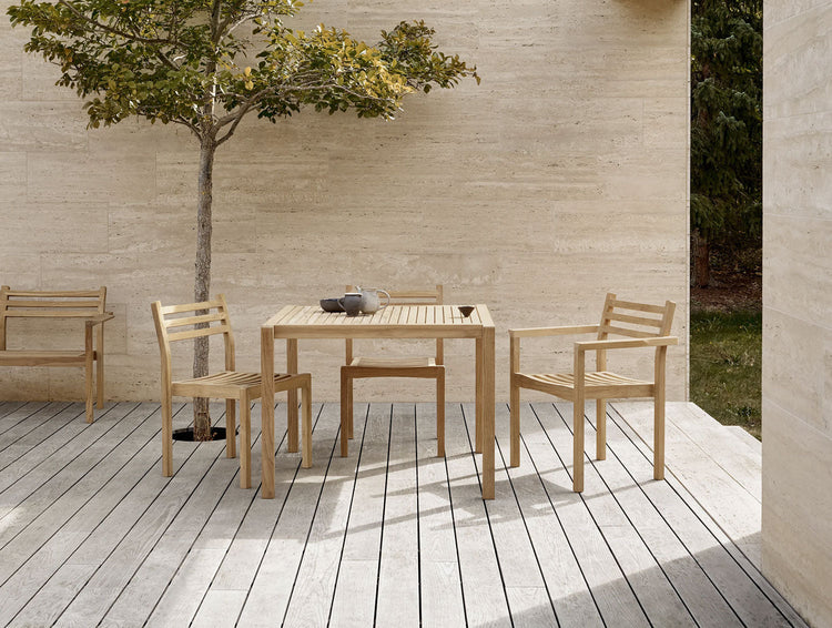 AH Outdoor Collection