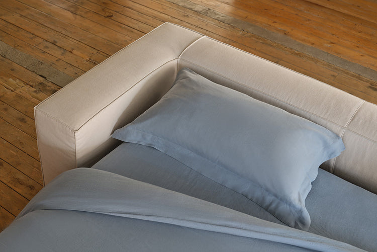 Luxury Contemporary Sofabeds from Aram