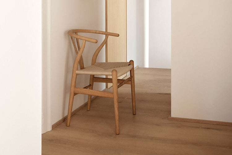 Hans Wegner CH24 Wishbone Chair in Oiled Oak