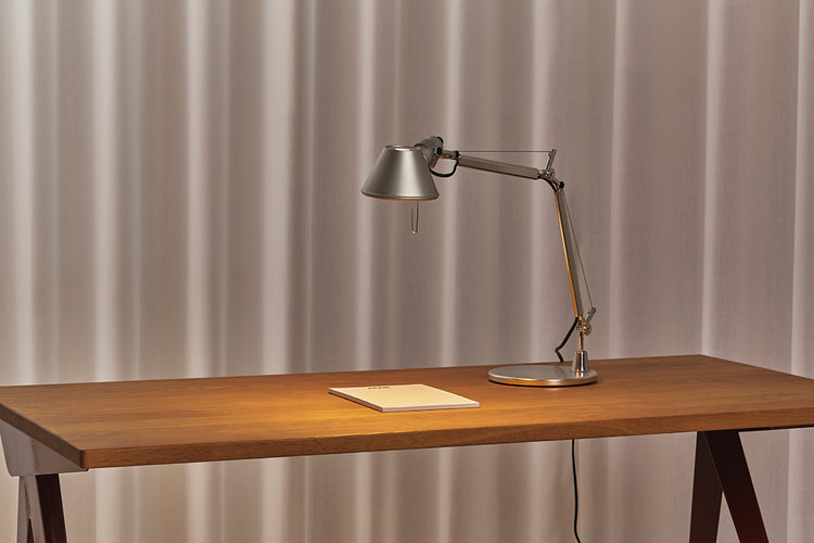 Contemporary Desk Lights & Task Lamps from Aram