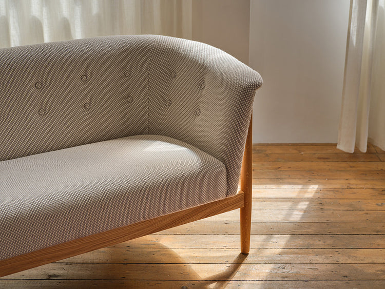 Contemporary Designer 2 Seat Sofas from Aram