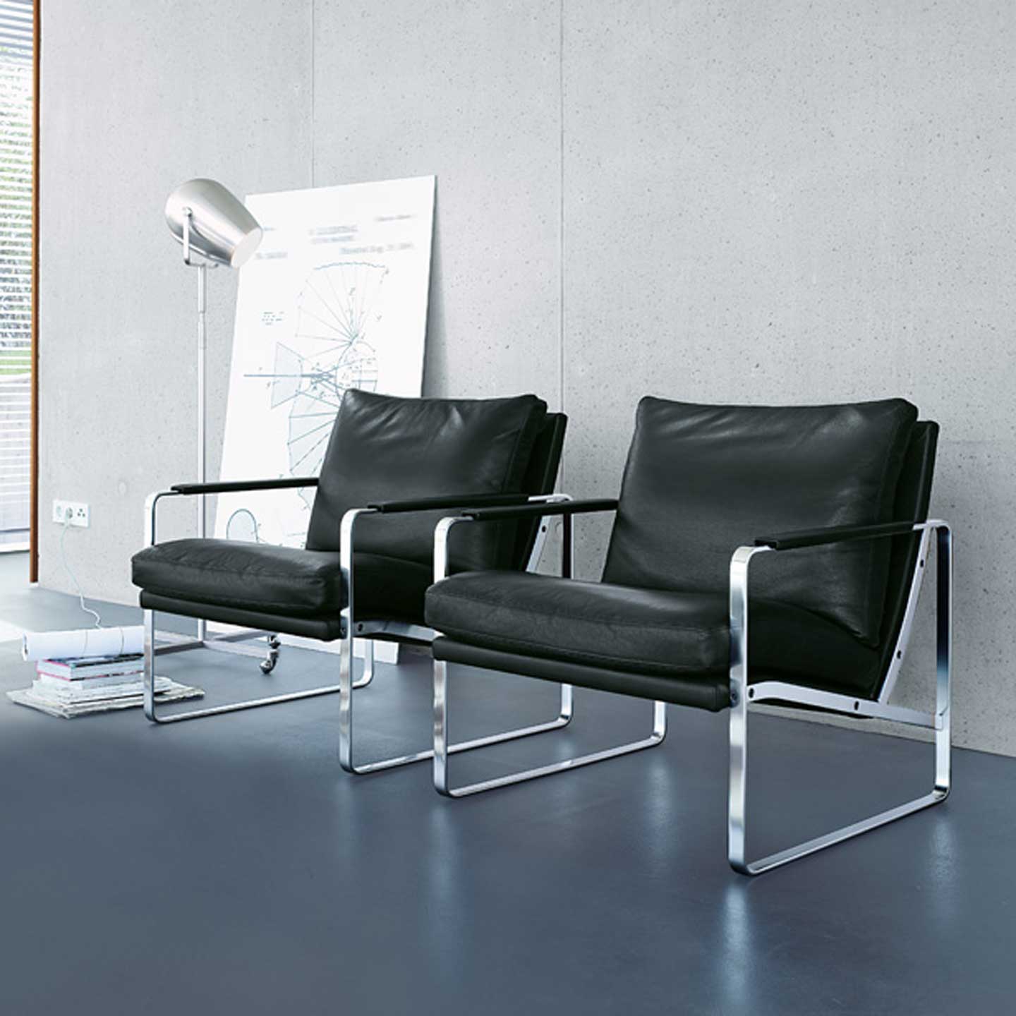 Fabricius Armchair | Black Rodeo Soft 1360 Leather