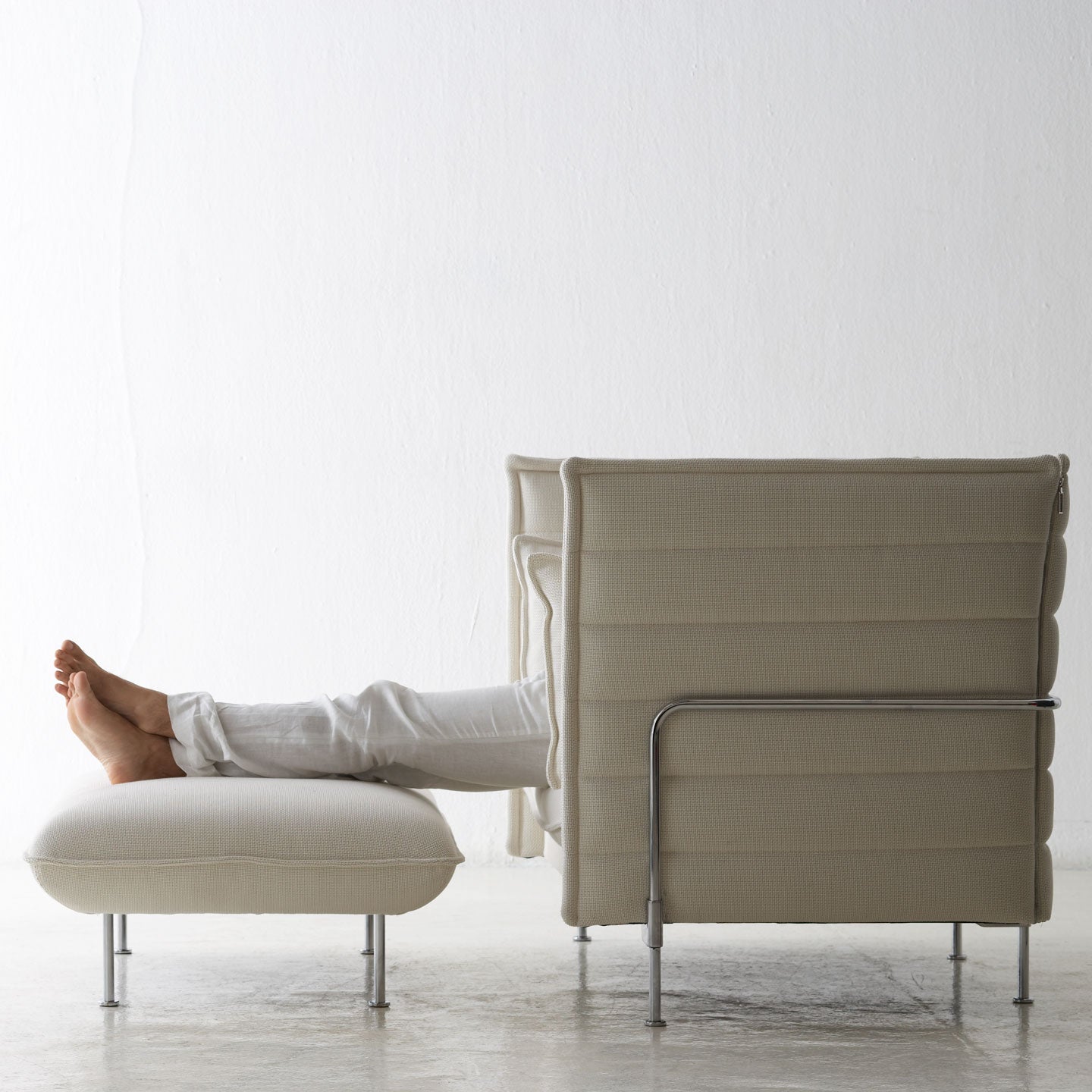 Alcove Love Seat Sofa | Credo 01 Cream Fabric