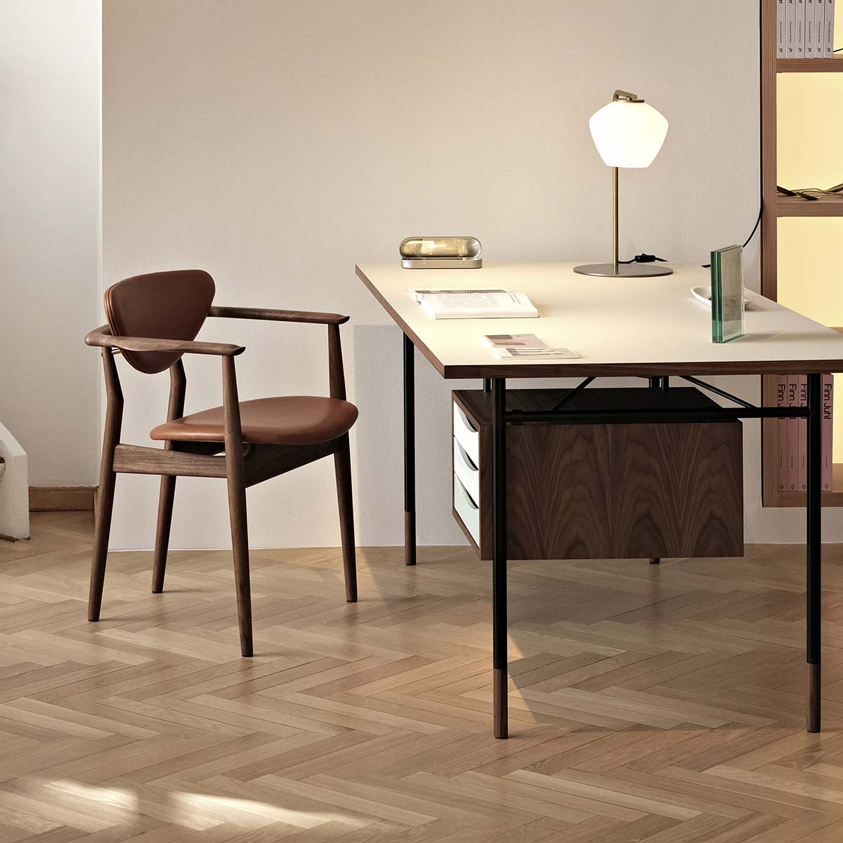 109 Dining Chair | Walnut Elegance Leather Upholstery