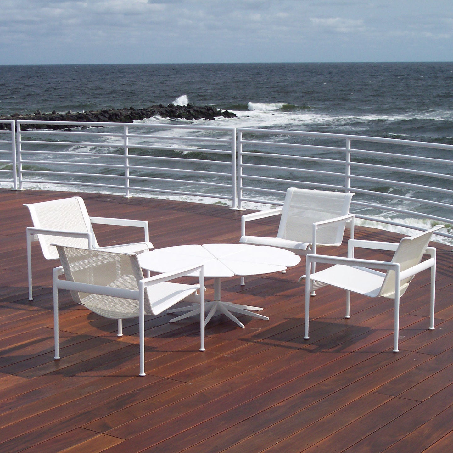 Schultz 1966 Lounge Chair | White Polyester Mesh and Vinyl