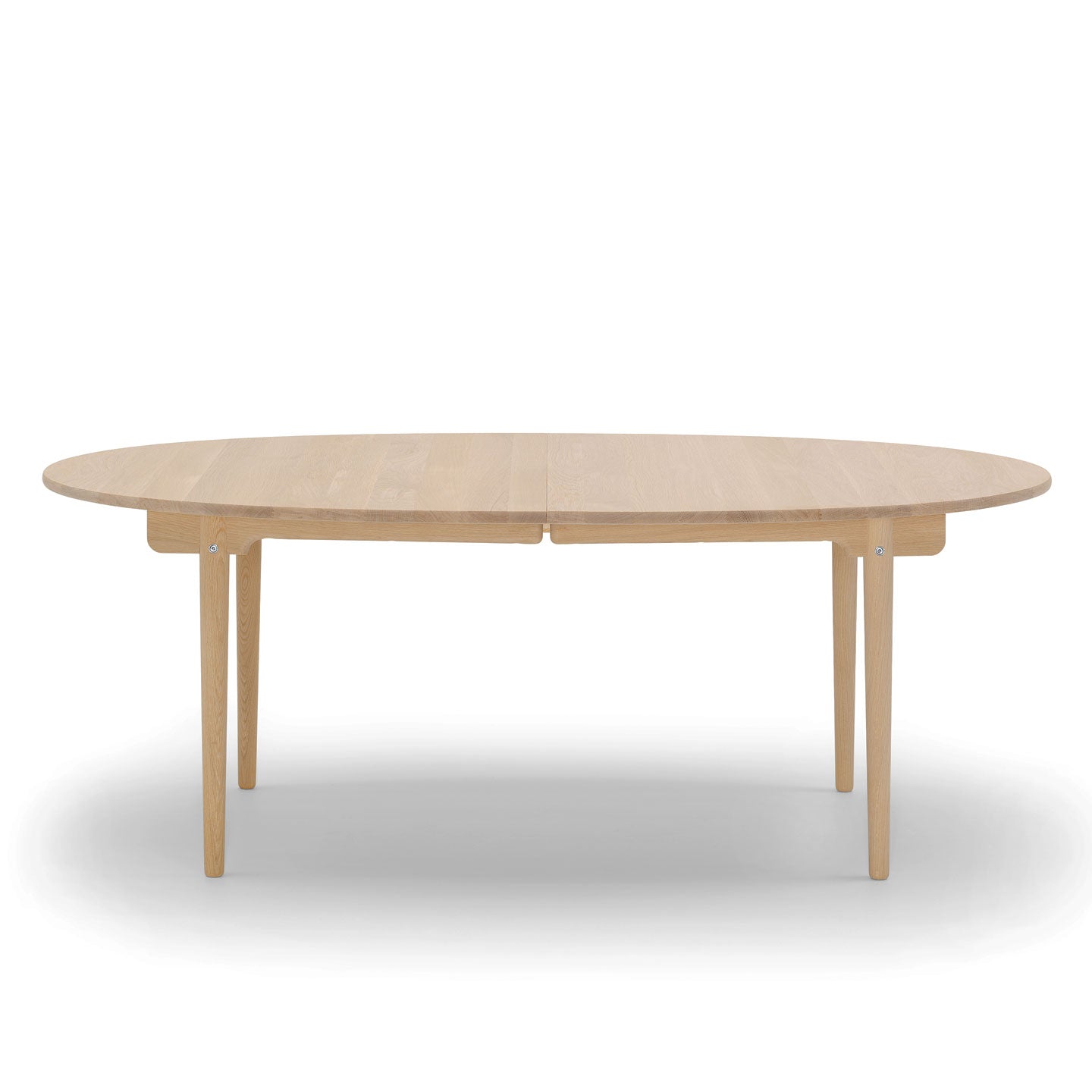 CH338 Extendable Table | Oiled Oak Top and Frame
