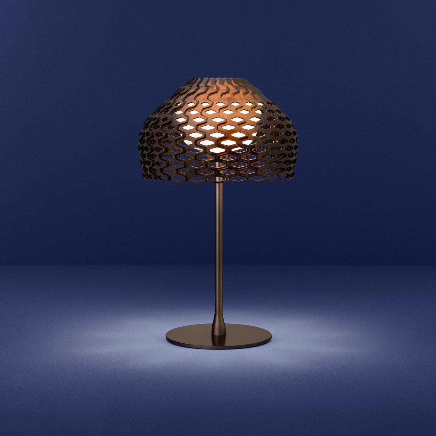 Tatou Table Lamp | Ochre Grey Polycarbonate and Steel